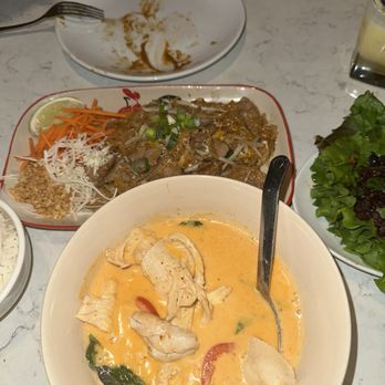 Noble Thai - Curry chicken - Thai Near Me - Chicago, Illinois Noble Thai - Curry chicken - Thai Near Me - Chicago, Illinois