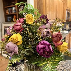Scott's House Of Flowers