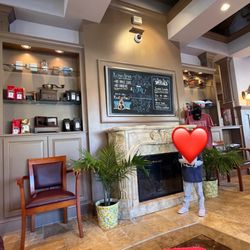 Holy Grounds Coffee House - Right when you walk in you see this cozy fireplace
