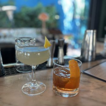 Simonette - French 75 and Old Fashion - French Near Me - Culver City, California