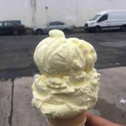 Lemon ice cream