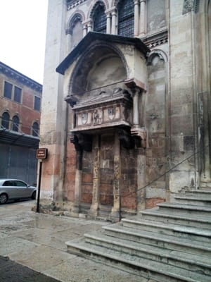 Chiesa di San Fermo Maggiore by null