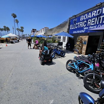 Boardwalk Skate & Surf - Different selections - Bike Rentals Near Me - Venice, California