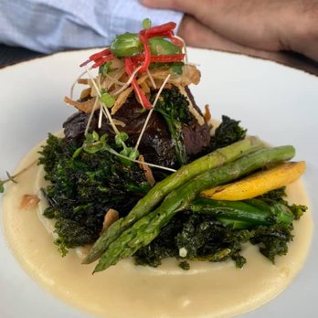 The Conche - Braised short ribs - Cocktail Bars Near Me - Leesburg, Virginia The Conche - Braised short ribs - Cocktail Bars Near Me - Leesburg, Virginia