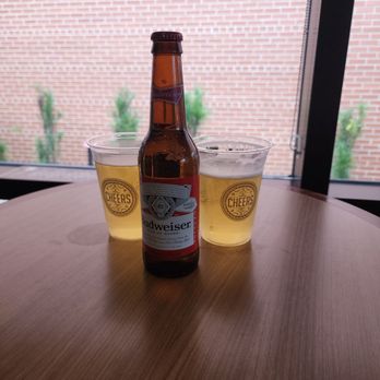 Budweiser Brewery Experience - Free Beer and an amazing tour - Beer Tours Near Me - Saint Louis, Missouri Budweiser Brewery Experience - Free Beer and an amazing tour - Beer Tours Near Me - Saint Louis, Missouri