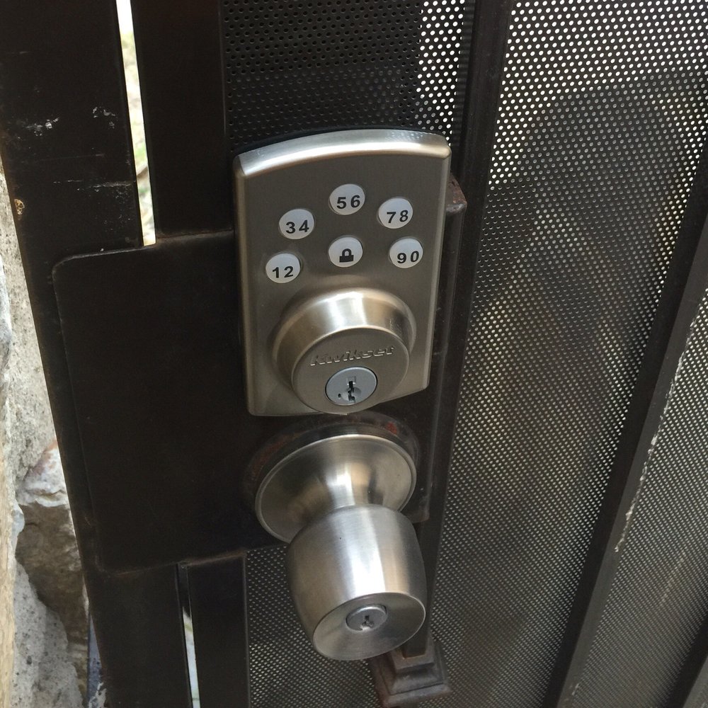 ABC Lock & Key - View of gate installation - Keys & Locksmiths Near Me - El Paso, Texas ABC Lock & Key - View of gate installation - Keys & Locksmiths Near Me - El Paso, Texas