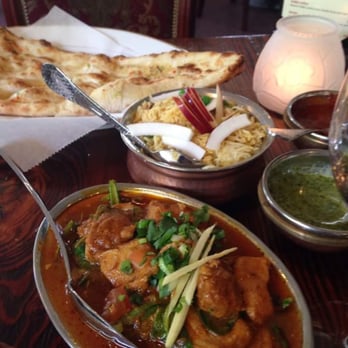 Yeti Restaurant - Chicken saag and kashmiri rice - Indian Near Me - Santa Rosa, California Yeti Restaurant - Chicken saag and kashmiri rice - Indian Near Me - Santa Rosa, California