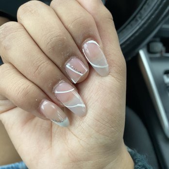 Lotus Nail Bar - Broke nail on 4th day of having them. - Nail Salons Near Me - Hesperia, California