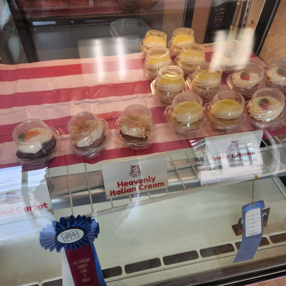 Suga's Cakery - Cupcake Selection 10/31/24 - Bakeries Near Me - Pflugerville, Texas