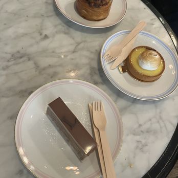 Ladurée - Lemon tart Plaisir Sucr Croissant Laduree - Tea Rooms Near Me - New York, New York