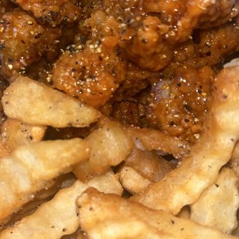 Ray’s Place - ATL MILD W/LEMON PEPPER SPRINKLESD GIZZARDS - Chicken Wings Near Me - Jonesboro, Georgia