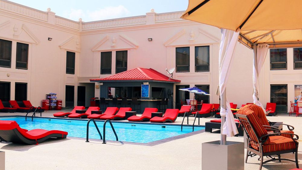 THE POOL AT HORSESHOE TUNICA Updated August 2024 1021 Casino Ctr Dr