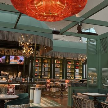 Bar Centro by José Andrés - Cute decor - Cocktail Bars Near Me - Las Vegas, Nevada Bar Centro by José Andrés - Cute decor - Cocktail Bars Near Me - Las Vegas, Nevada