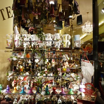 Compagnie Coloniale - Festliche Weihnachtsdekoration - Delicatessen Near Me - Hamburg, HH