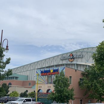 Daikin Park - Stadiums & Arenas Near Me - Houston, Texas