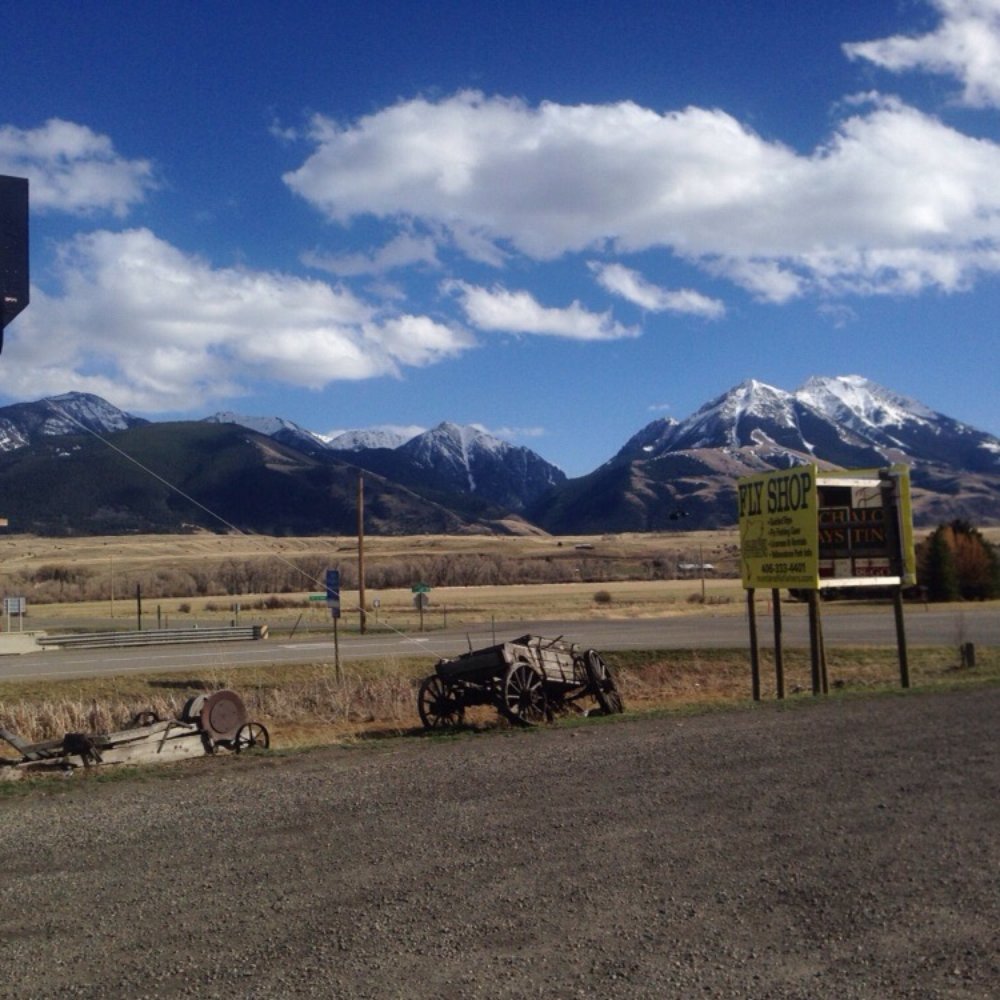 Old Saloon - Bars Near Me - Emigrant, Montana Old Saloon - Bars Near Me - Emigrant, Montana