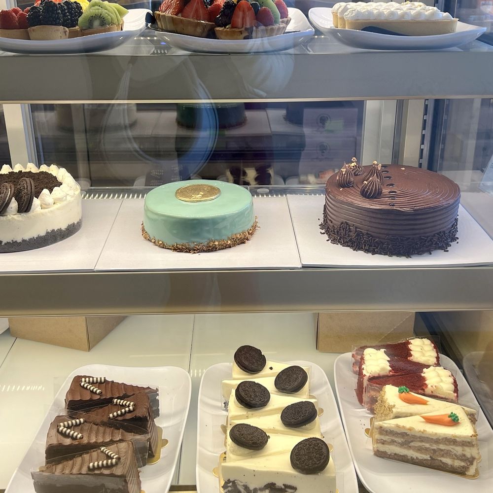 Angelina Bakery,Sandwich & Pinsa - Fort Lee - Desserts Near Me - Fort Lee, New Jersey