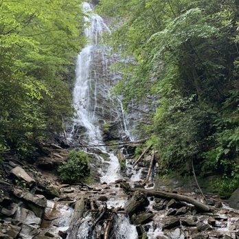 Mingo Falls - Mingo Falls - Hiking Near Me - Cherokee, North Carolina