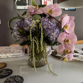 Mid Valley Flowers - Gorgeous!! - Florists Near Me - Reseda, California Mid Valley Flowers - Gorgeous!! - Florists Near Me - Reseda, California