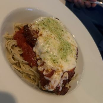 Jimmy Buffett's Margaritaville - Chicken parmigiana - American Near Me - Orlando, Florida Jimmy Buffett's Margaritaville - Chicken parmigiana - American Near Me - Orlando, Florida