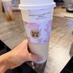 Meet Tea - Jasmine milk tea, not bad