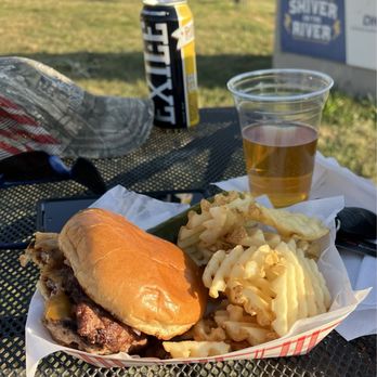 Captain Roy’s - Smashburger, fries, & Ruthie - Food Trucks Near Me - Des Moines, Iowa