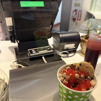 Yogurt World - They weigh it after you finish making it - Ice Cream & Frozen Yogurt Near Me - St Peters, Missouri Yogurt World - They weigh it after you finish making it - Ice Cream & Frozen Yogurt Near Me - St Peters, Missouri