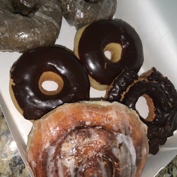 Momo's Donuts - Blueberry (my fav), chocolate glaze, chocolate cake glaze, cinnamon bun - Breakfast & Brunch Near Me - Sherman, Texas Momo's Donuts - Blueberry (my fav), chocolate glaze, chocolate cake glaze, cinnamon bun - Breakfast & Brunch Near Me - Sherman, Texas