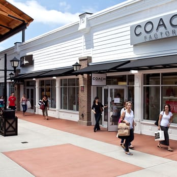 Merrimack Premium Outlets - Outlet Stores Near Me - Merrimack, New Hampshire