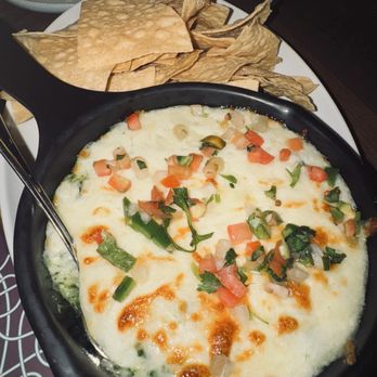 Barnwood - Spinach artichoke dip - American Near Me - Scottsdale, Arizona