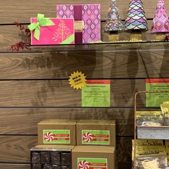 Big Island Candies - Chocolatiers & Shops Near Me - Honolulu, Hawaii Big Island Candies - Chocolatiers & Shops Near Me - Honolulu, Hawaii