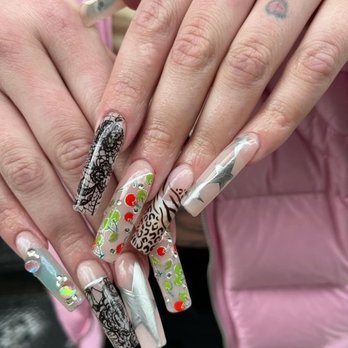 10 Piece Nails - Nails - Nail Technicians Near Me - New York, New York