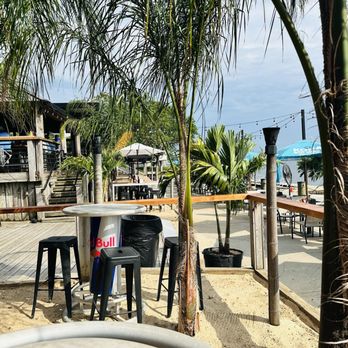 Lee's Landing Dock Bar - Tiki bar - Seafood Near Me - Port Deposit, Maryland