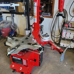 The Car Shoppe Service Center - Hunter tire machine