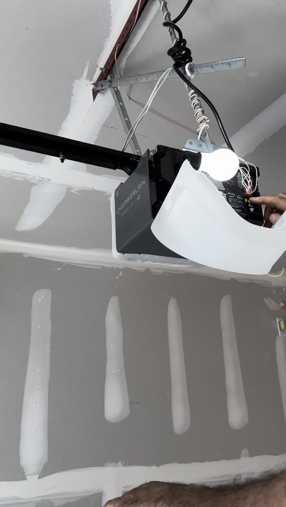Pristine Garage Door Services - Garage Door Contractor in Philadelphia , PA