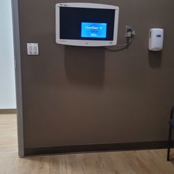UNM Eye Clinic