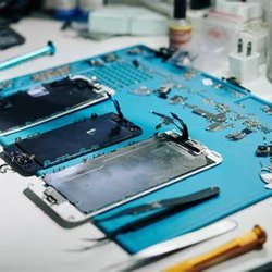 EZ -Tech Wireless - IPhone repairs in Laguna Niguel