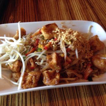 Siam Bistro - Pad Thai with tofu -- one of the best pad Thais I have ever eaten! - Thai Near Me - Woodbridge, Virginia Siam Bistro - Pad Thai with tofu -- one of the best pad Thais I have ever eaten! - Thai Near Me - Woodbridge, Virginia