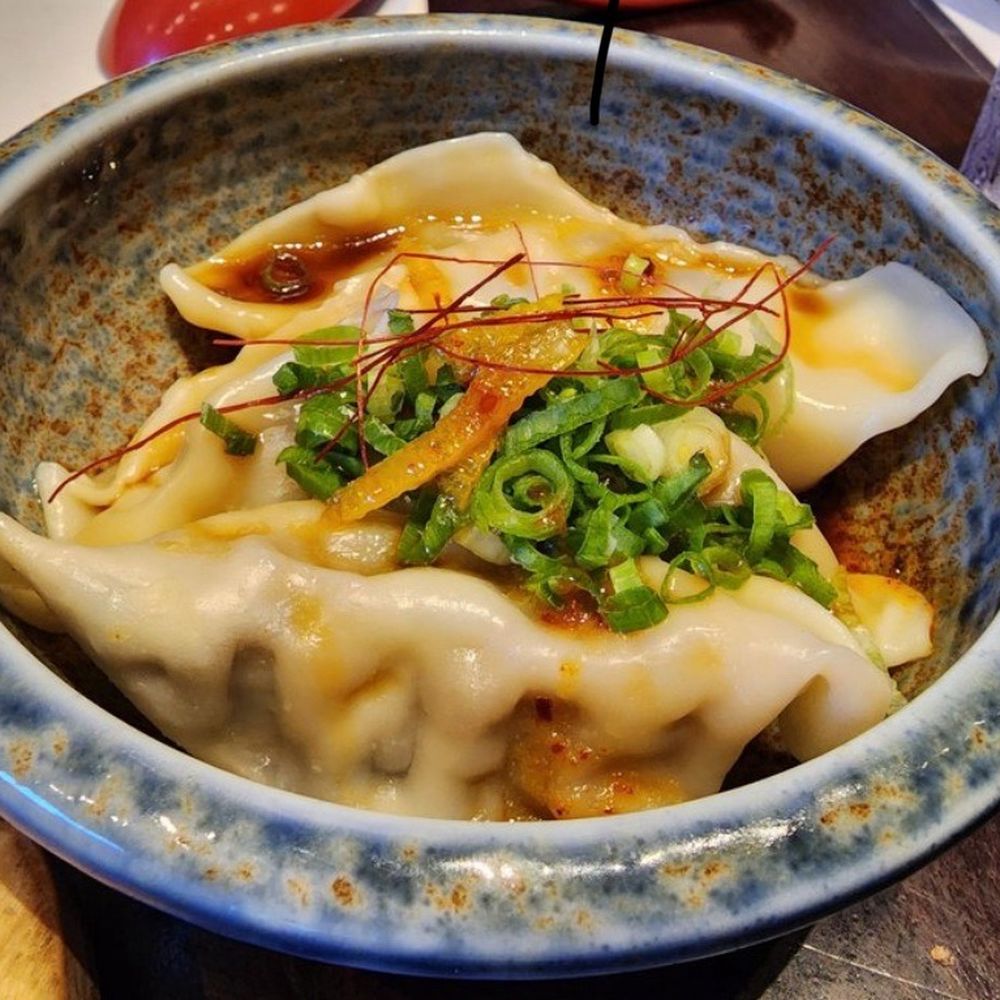 Kamitoku - Just right delicious side of boiled chili oil pork gyoza - Ramen Near Me - Honolulu, Hawaii Kamitoku - Just right delicious side of boiled chili oil pork gyoza - Ramen Near Me - Honolulu, Hawaii