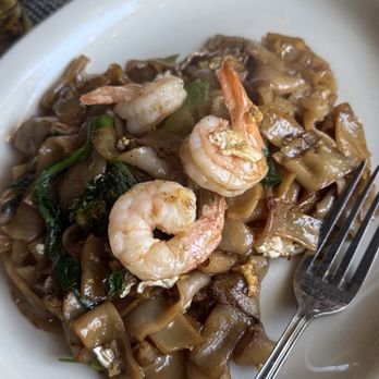Lers Ros Thai - Pad See-Ew - Thai Near Me - San Francisco, California Lers Ros Thai - Pad See-Ew - Thai Near Me - San Francisco, California