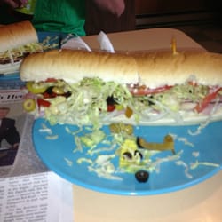 Al's Sub & Pizza Shop - Big sandwich, decent price. Bread stuck to the plate and got the stem end of a banana pepper in there. Pretty fuckin good tho.