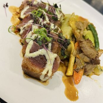 Atticus - Tuna - beautiful display and an avacado purée with veggies and mushrooms that melt in your mouth. Flavor AMAZING. See menu for description - Wine Bars Near Me - Fairhope, Alabama Atticus - Tuna - beautiful display and an avacado purée with veggies and mushrooms that melt in your mouth. Flavor AMAZING. See menu for description - Wine Bars Near Me - Fairhope, Alabama