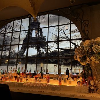 Vanderpump A Paris - Bar seating. - French Near Me - Las Vegas, Nevada Vanderpump A Paris - Bar seating. - French Near Me - Las Vegas, Nevada