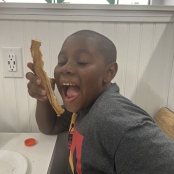 Gianni's Pizza - Pizza Near Me - Severn, Maryland