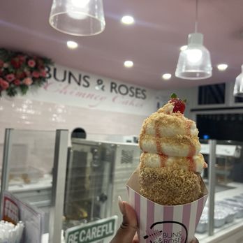 Buns & Roses Chimney Cakes - Ice Cream & Frozen Yogurt Near Me - Baltimore, Maryland