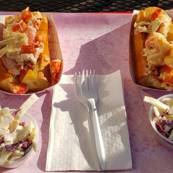 The Lazy Lobster Restaurant - The Lazy Lobster Roll - Seafood Near Me - Milford, Connecticut The Lazy Lobster Restaurant - The Lazy Lobster Roll - Seafood Near Me - Milford, Connecticut