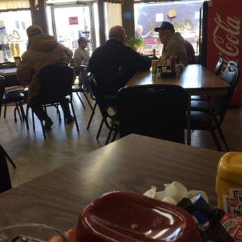 Cotton's Cafe - people sitting at tables in a restaurant - Cafes Near Me - Trenton, Tennessee Cotton's Cafe - people sitting at tables in a restaurant - Cafes Near Me - Trenton, Tennessee