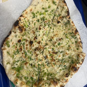 Turmeric Hut - Indian Restaurant - Garlic naan - Indian Near Me - Oceanside, California