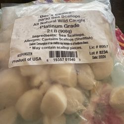 Plaza De Mariscos - 2lb bag of scallops . Charged me for 2.1lbs