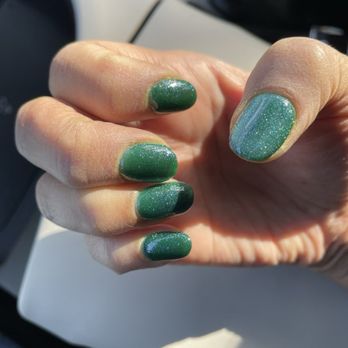 Paul Mitchell The School San Antonio - Green Cat Eye Gel & Dip - Cosmetology Schools Near Me - San Antonio, Texas Paul Mitchell The School San Antonio - Green Cat Eye Gel & Dip - Cosmetology Schools Near Me - San Antonio, Texas